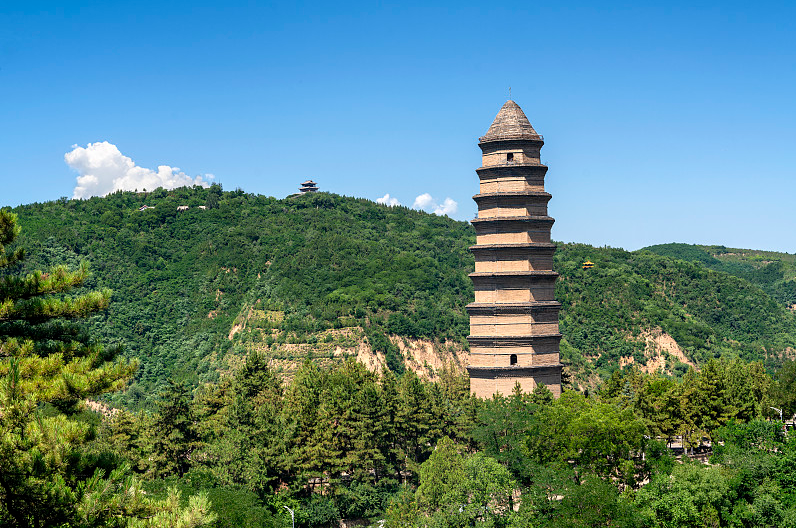 读懂一座延安｜延安宝塔山，藏着陕北最深情的岁月文脉